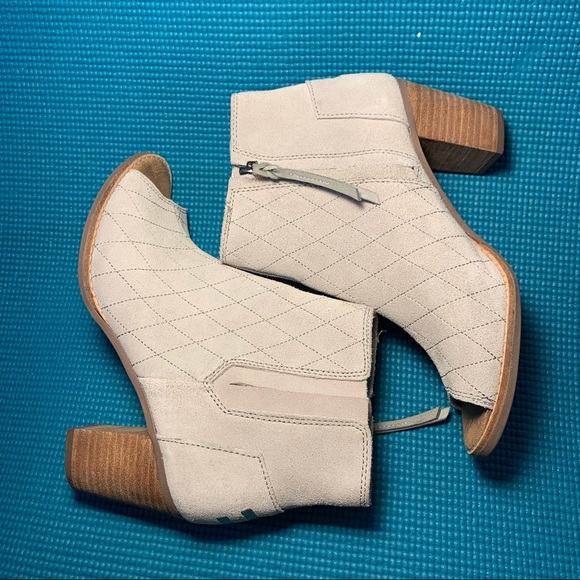 TOM’s Majorca Peep Toe Suede Heeled Shoes - Picture 1 of 8